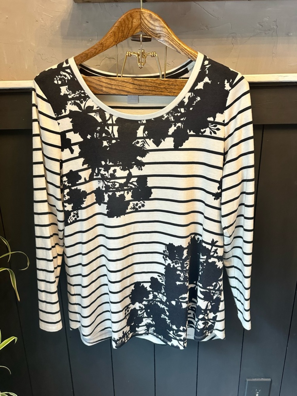 Chico's Zenergy Cream Black Stripe Print Long Sleeve Cotton Mix Top size L